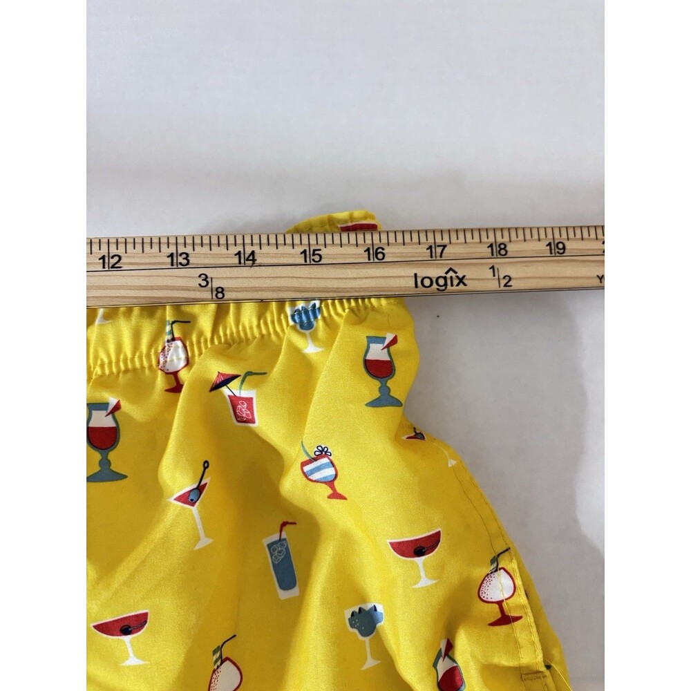 BROKEN Threads Men’s Yellow Cocktail Print Swim Trunks Shorts Size L - Picture 3 of 7